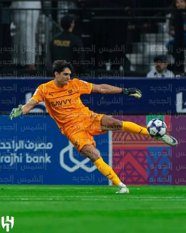 بونو يكشف 4 أسباب وراء حلم الانتقال إلى ريفر بليت الأرجنتيني بعد مسيرته مع الهلال